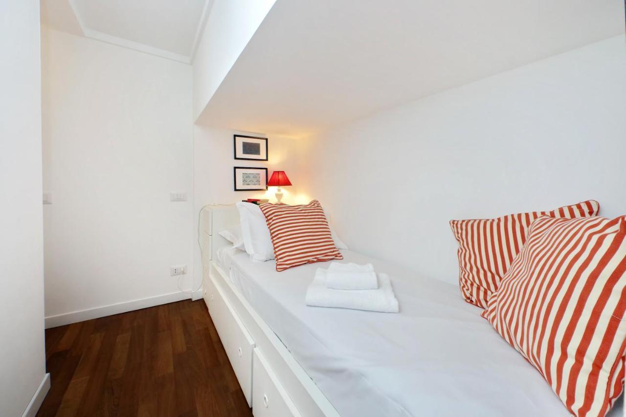 4Bnb - Serpenti Delightful Apartment Rome Luaran gambar